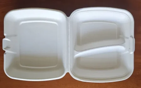 Cukura niedru trauks siltiem ēdieniem divdalīgs