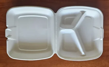 Cukura niedru trauks siltiem ēdieniem trīsdalīgs